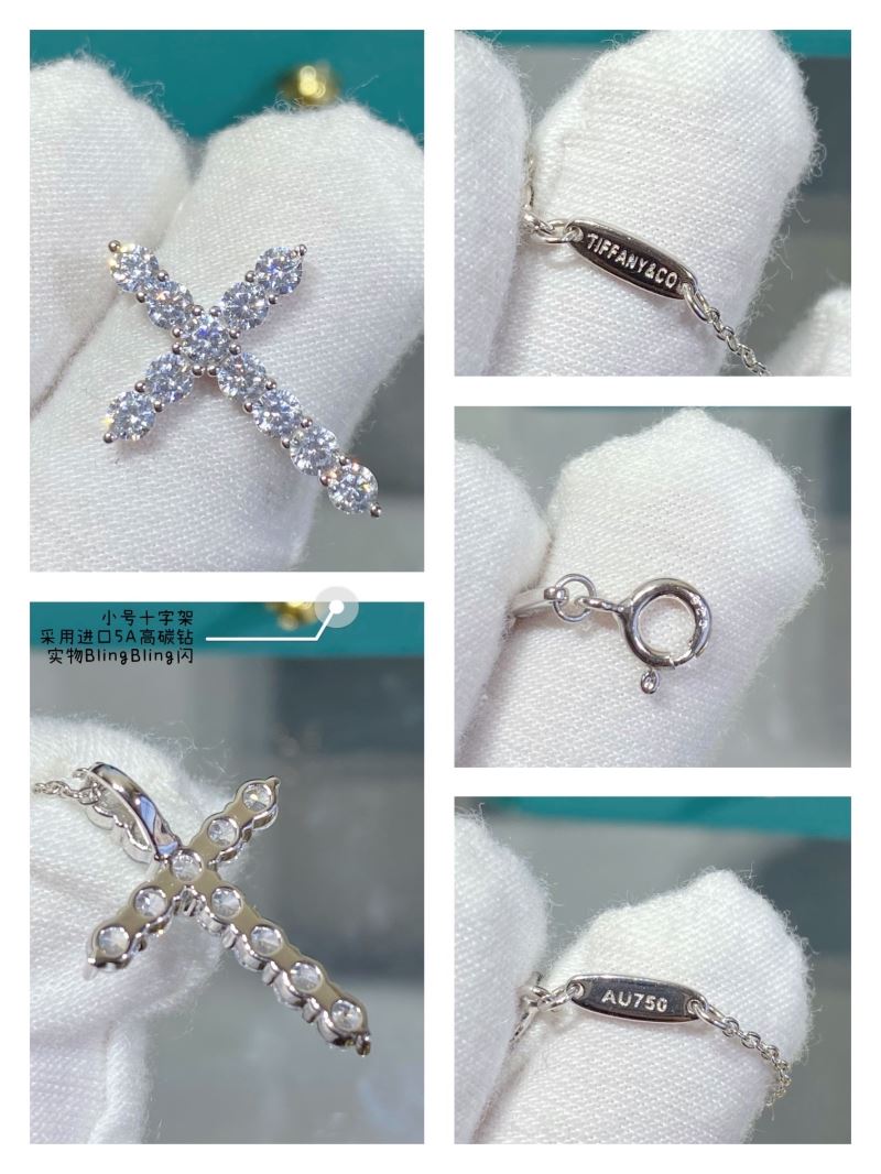 T*f*ny necklaces